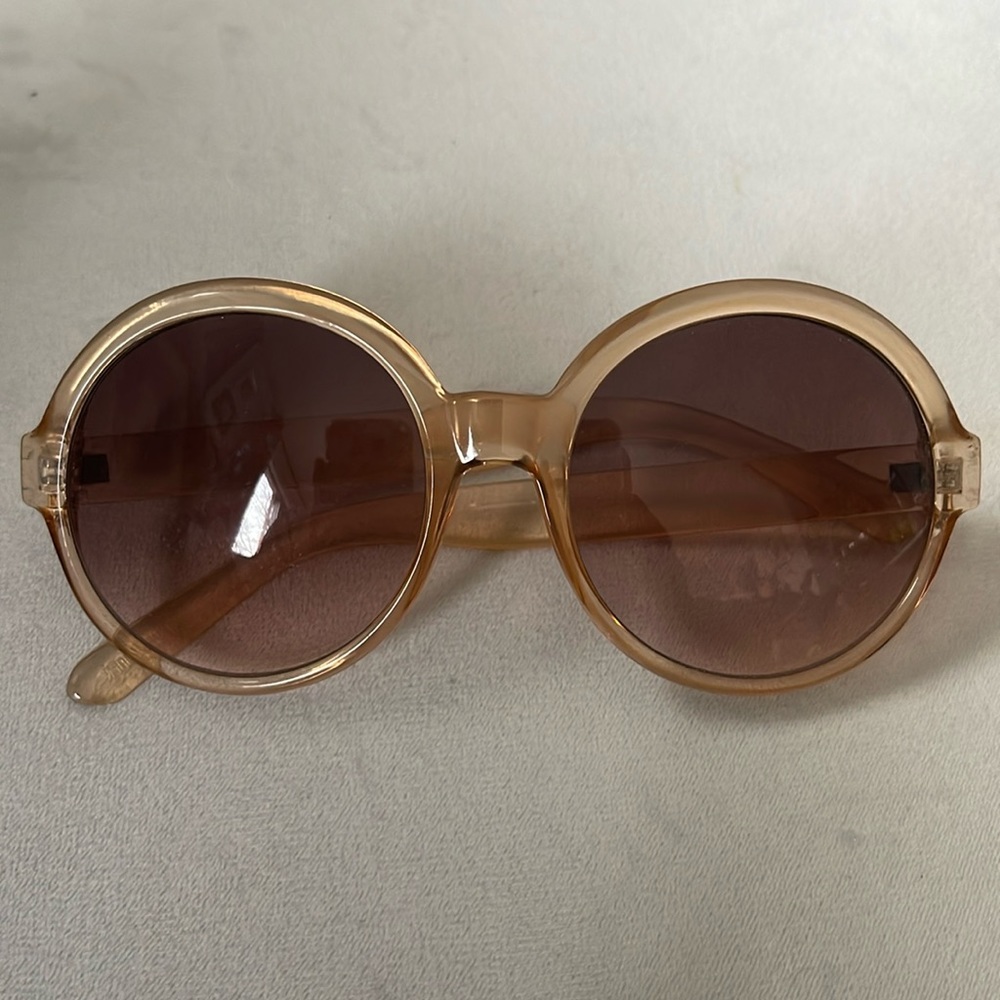 Steve Madden Nude Retro Round Sunglasses